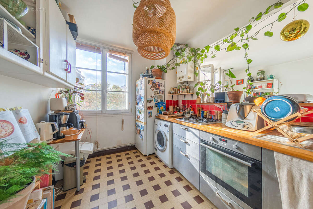Appartement à PARIS-20E