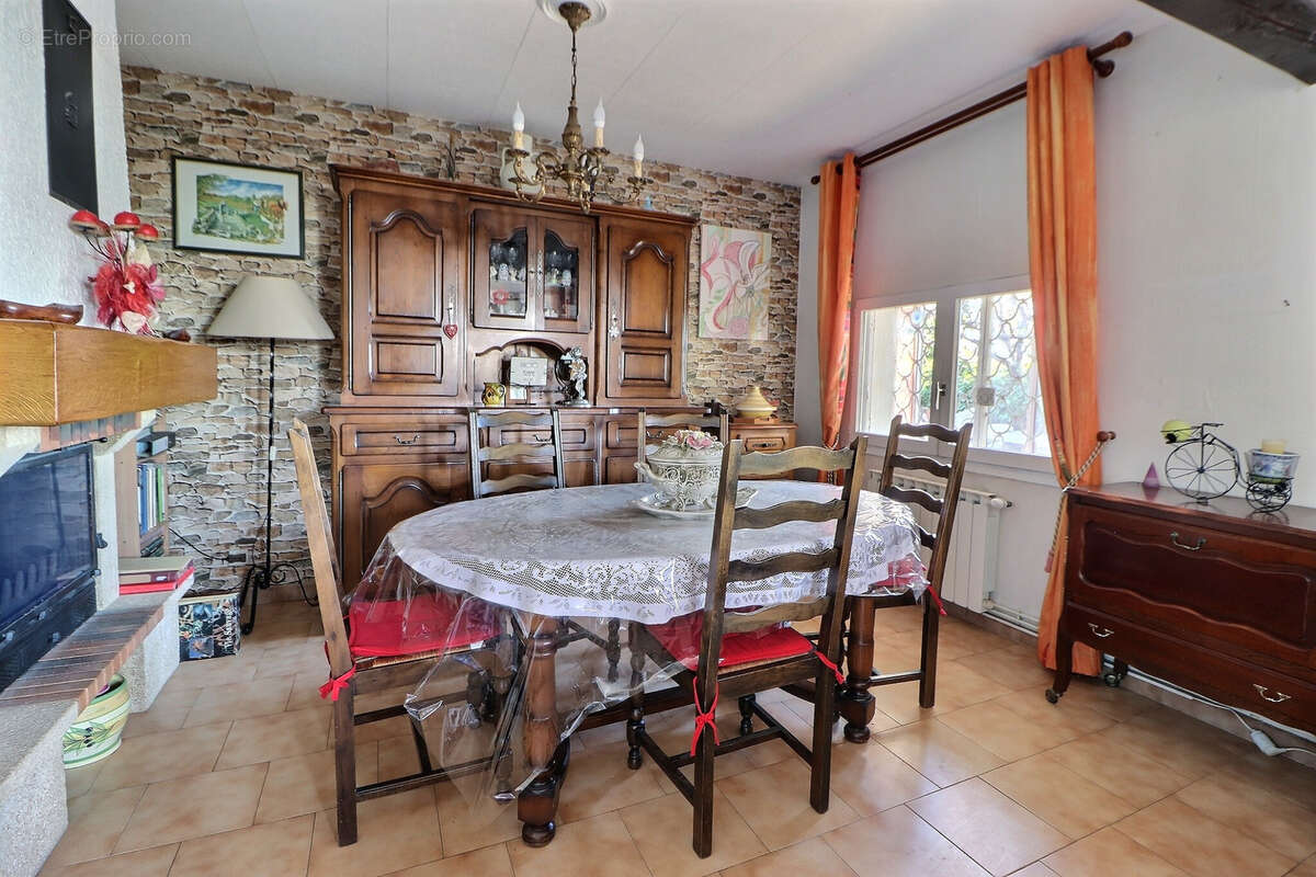 Maison à VILLENEUVE-LES-MAGUELONE