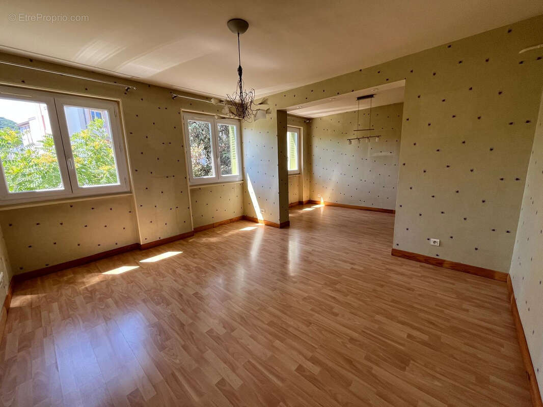 Appartement 67 m² à Clermont-Ferrand  - photo 2