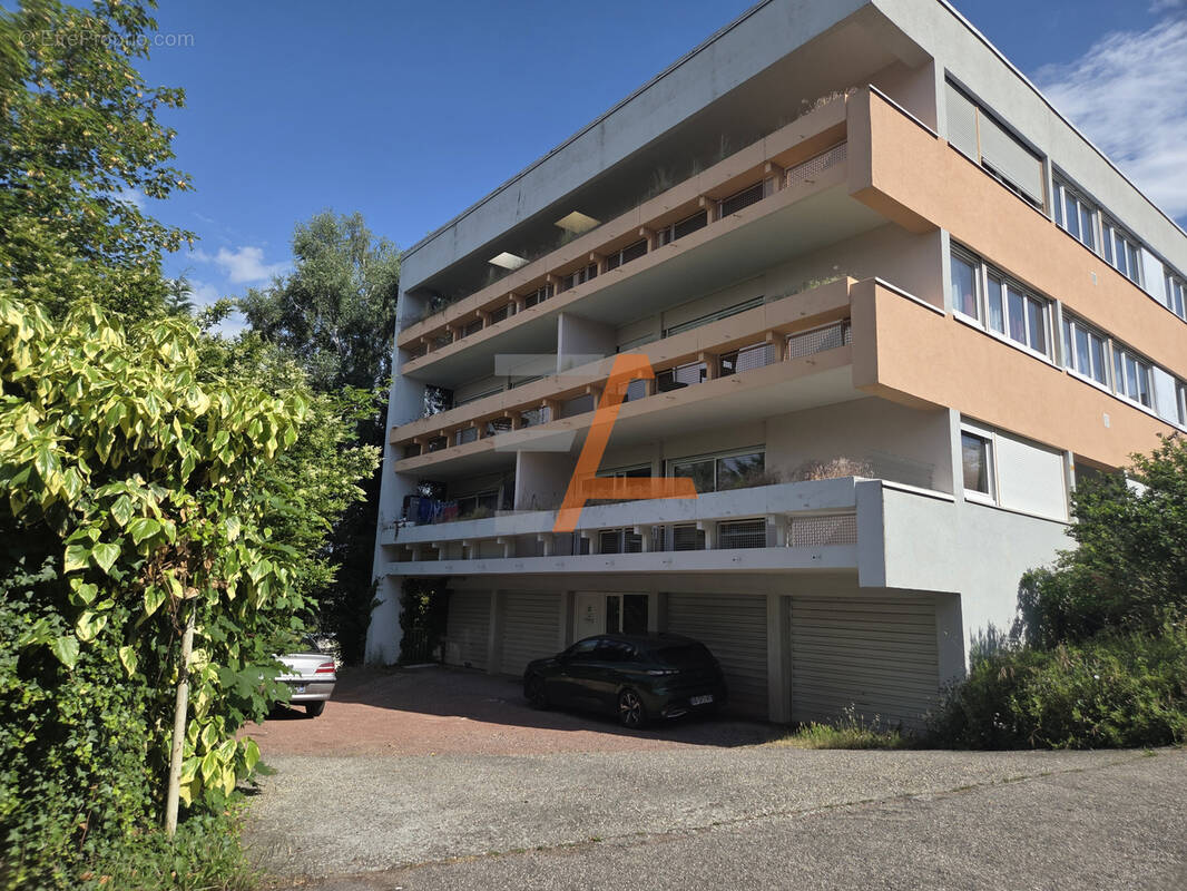 Appartement à SAINT-ETIENNE