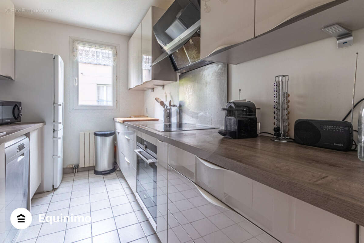 Appartement à PARIS-12E