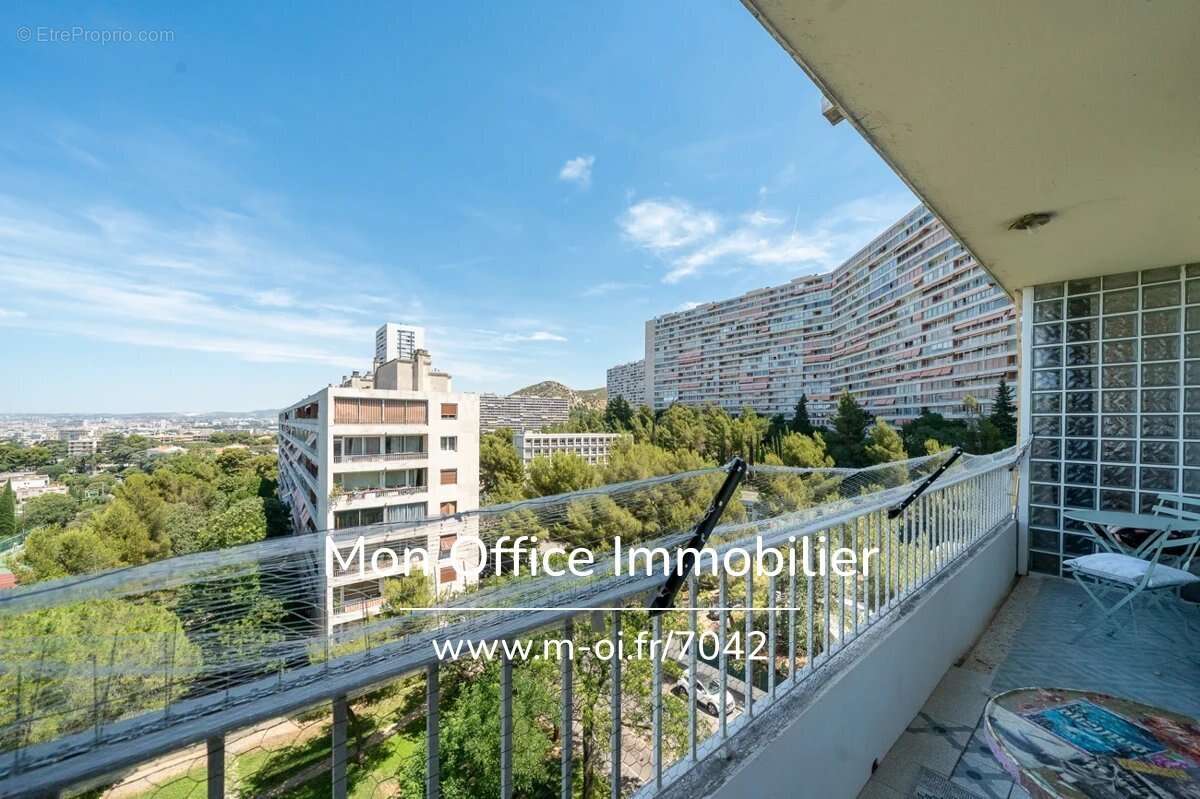 Appartement à MARSEILLE-9E