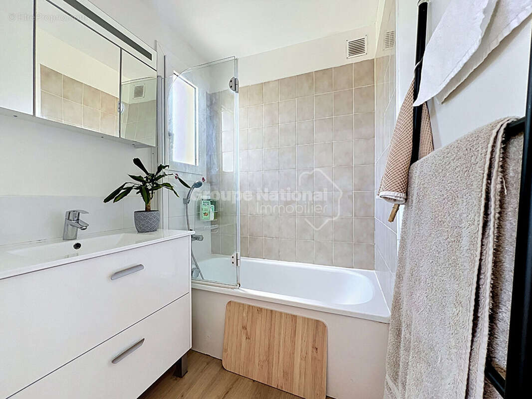Appartement à MANDELIEU-LA-NAPOULE