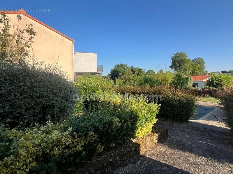 Maison à MORTAGNE-SUR-SEVRE