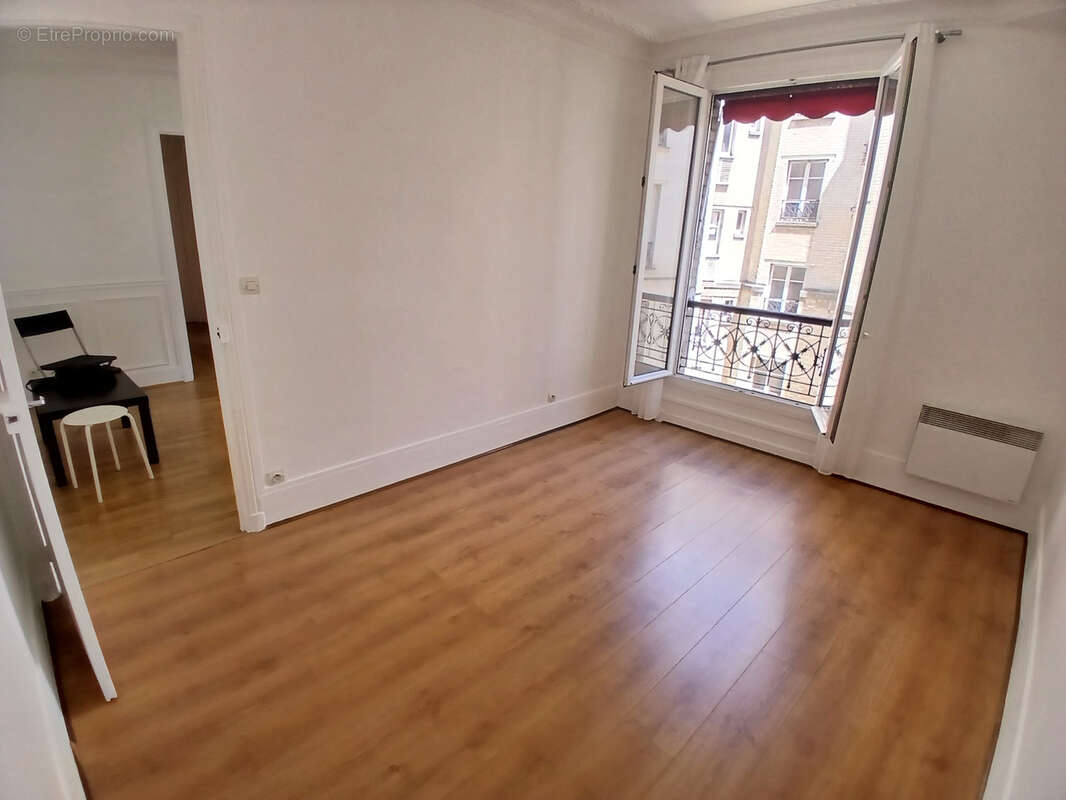 Appartement à PARIS-19E