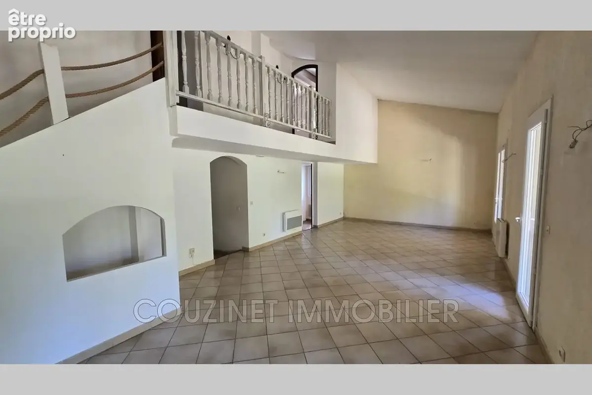 Maison 5 pièces 113 m² à vendre à Le Beausset (83330) - photo 2