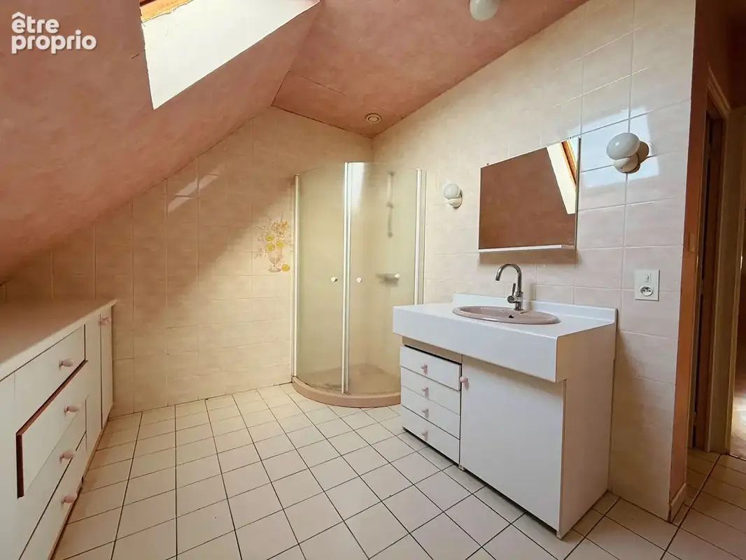 A vendre - maison -  vitre - photo 10