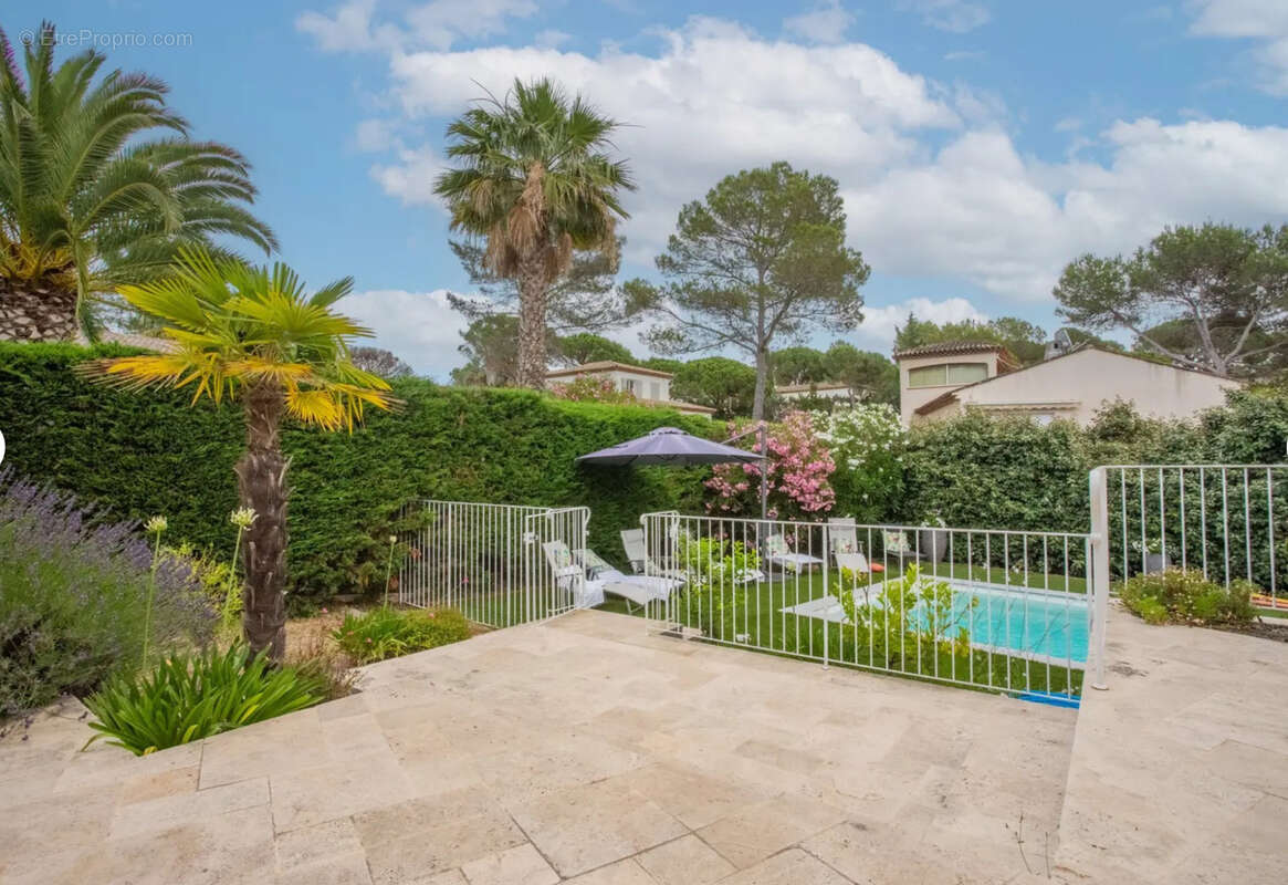 Maison à SAINT-RAPHAEL