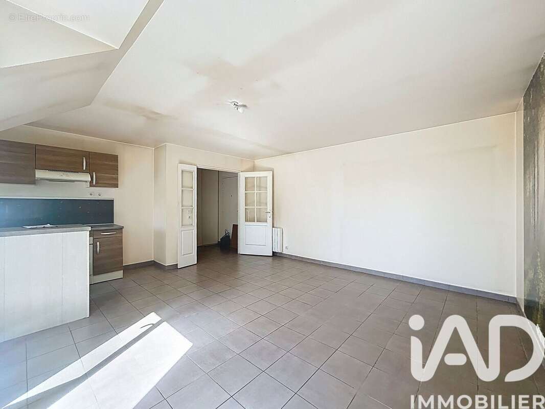 Photo 4 - Appartement à GRETZ-ARMAINVILLIERS
