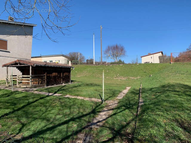 Terrain à DAMELEVIERES