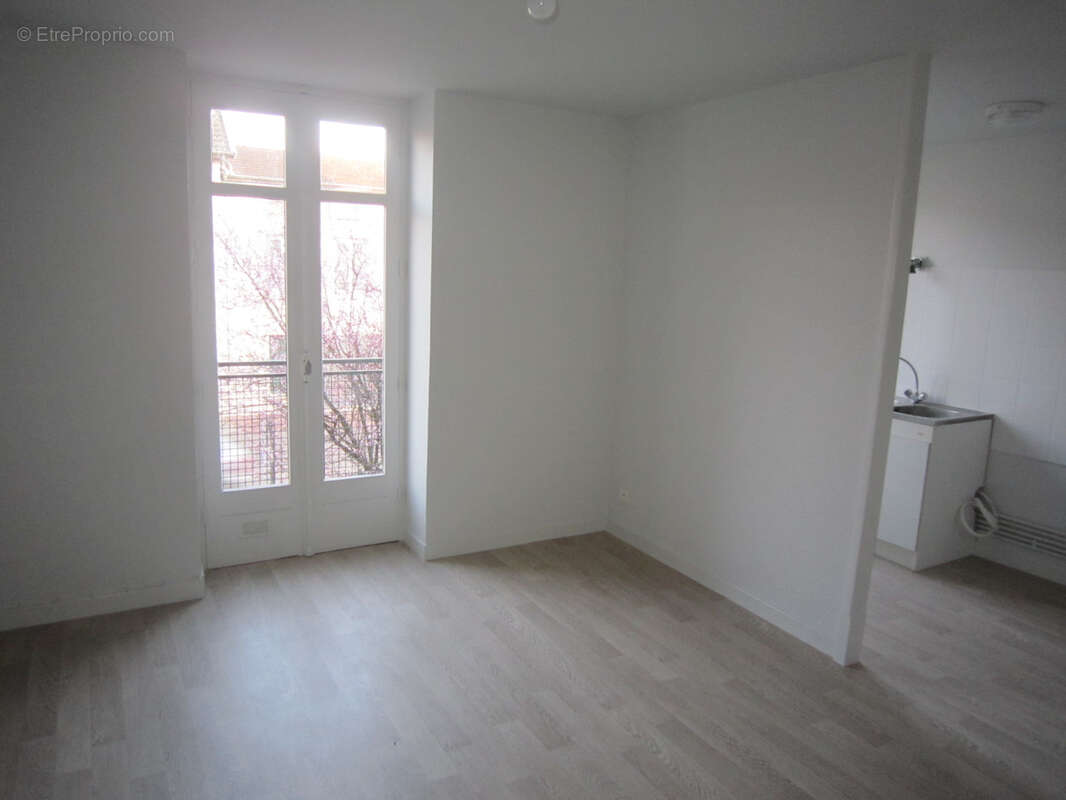 Appartement à CHARLIEU