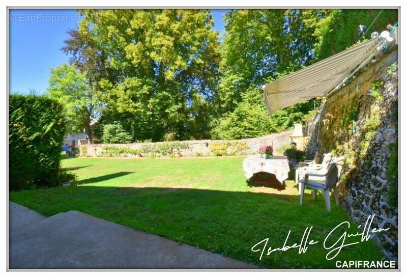 Maison à CHATEAUMEILLANT