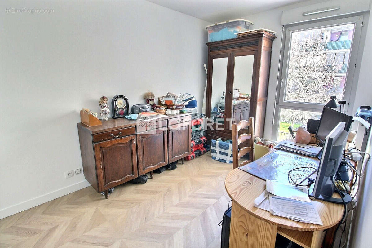 Appartement à GENNEVILLIERS