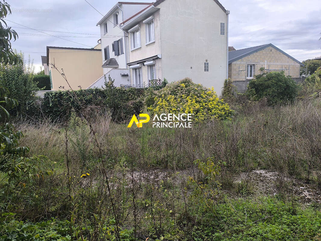 Terrain à ARGENTEUIL