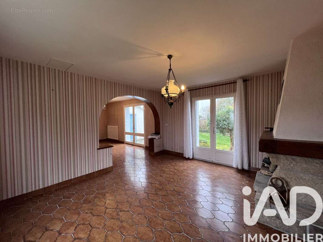 Photo 4 - Maison à SAINT-MARTIN-DES-CHAMPS