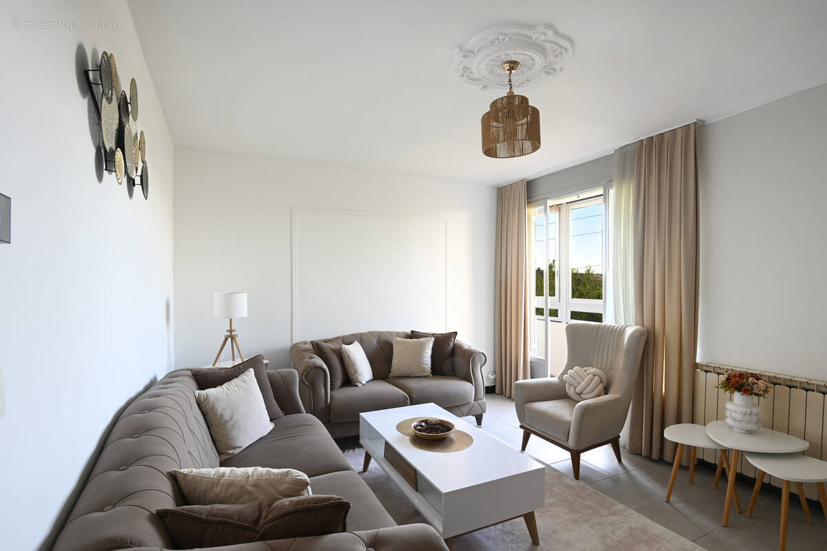 Appartement à SEPTEMES-LES-VALLONS