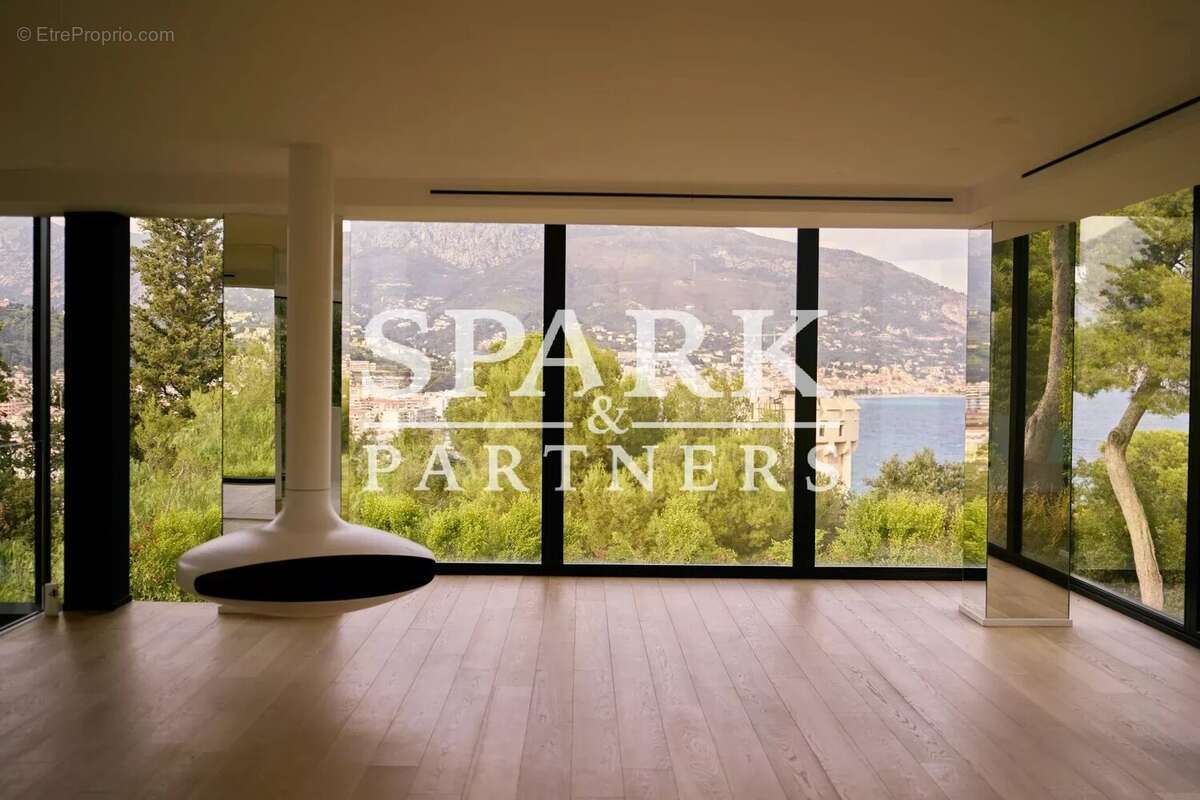 Maison à ROQUEBRUNE-CAP-MARTIN