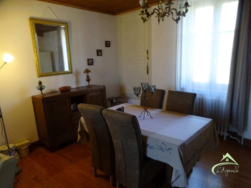 Maison à SAINT-JUNIEN