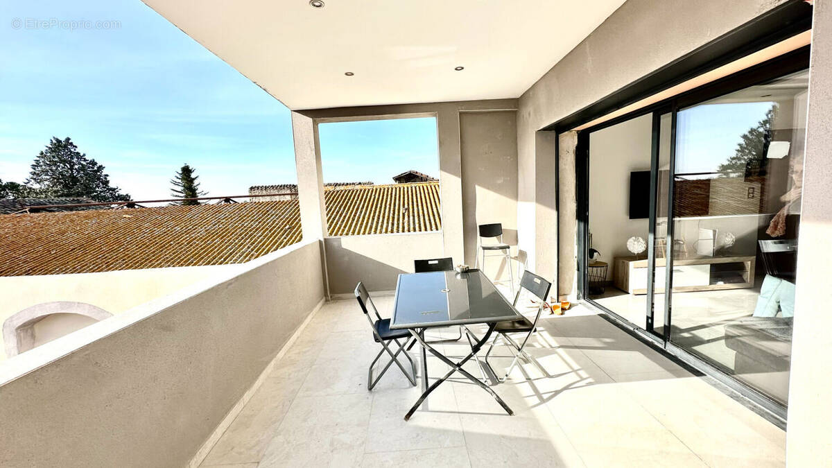 Appartement à SORGUES