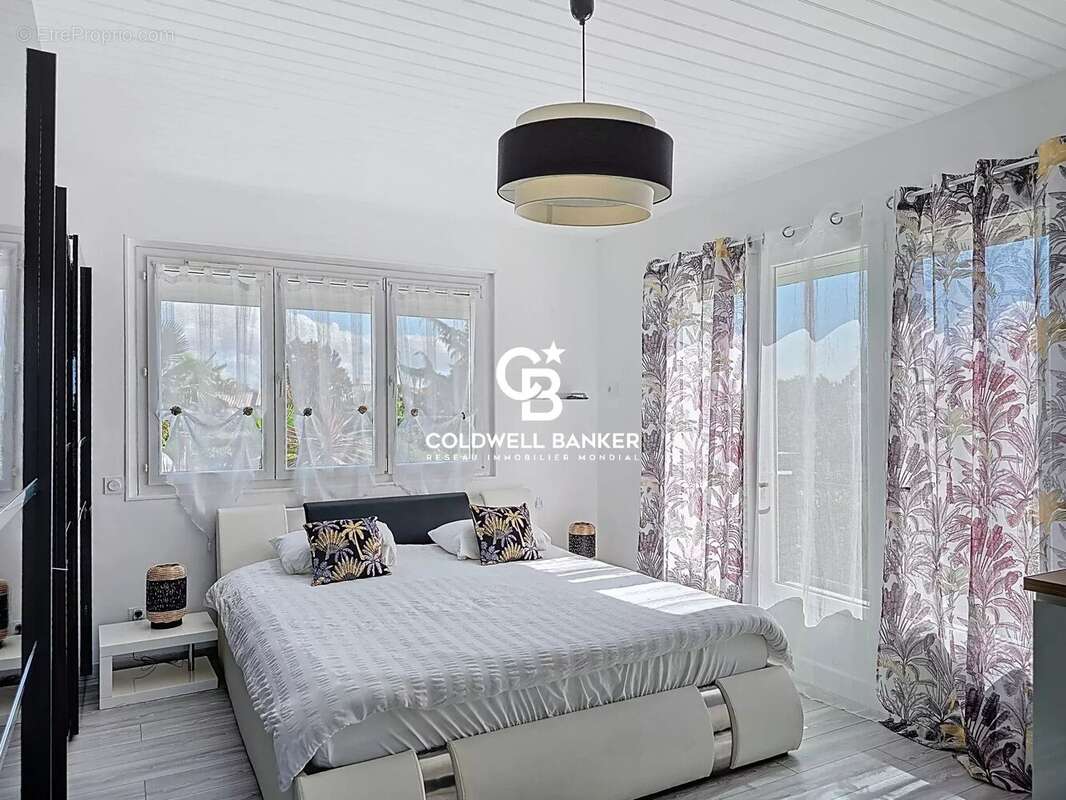 Maison à SAINT-MICHEL-EN-L'HERM