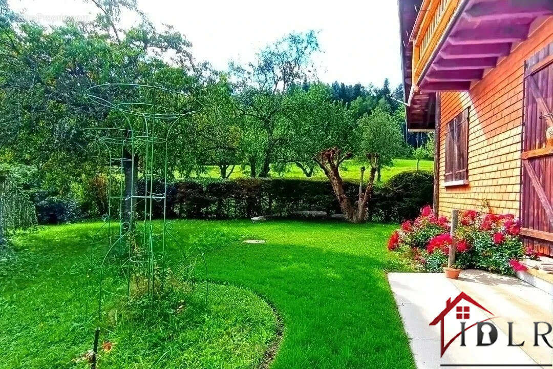 Maison à BROUVELIEURES