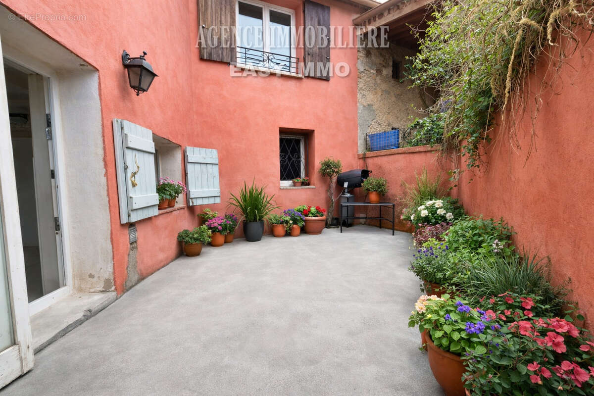 Maison à QUINSON