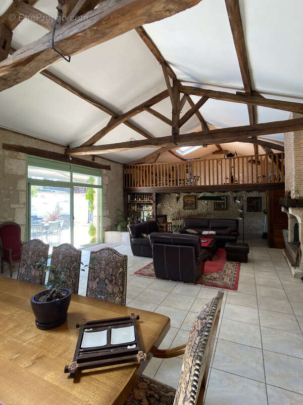 Maison à COURSAC