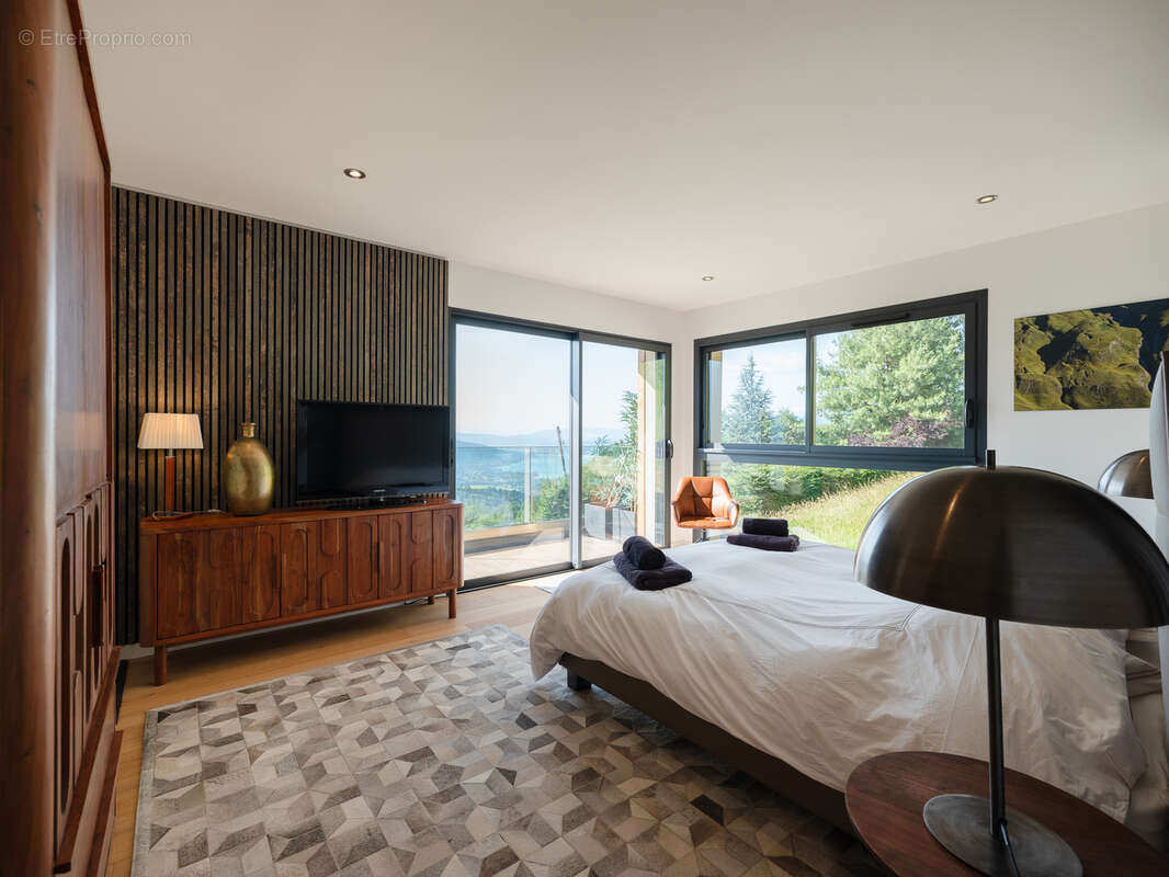 Maison à SAINT-JORIOZ