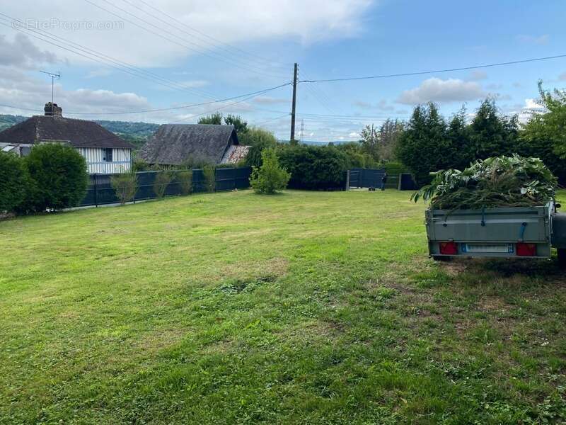 Terrain à LE BREUIL-EN-AUGE