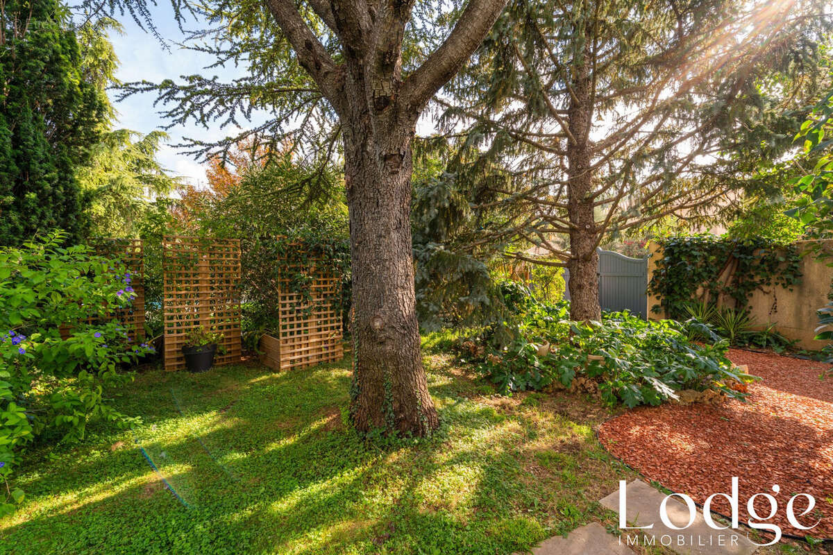 Maison 180 m² à Auriol  - photo 4