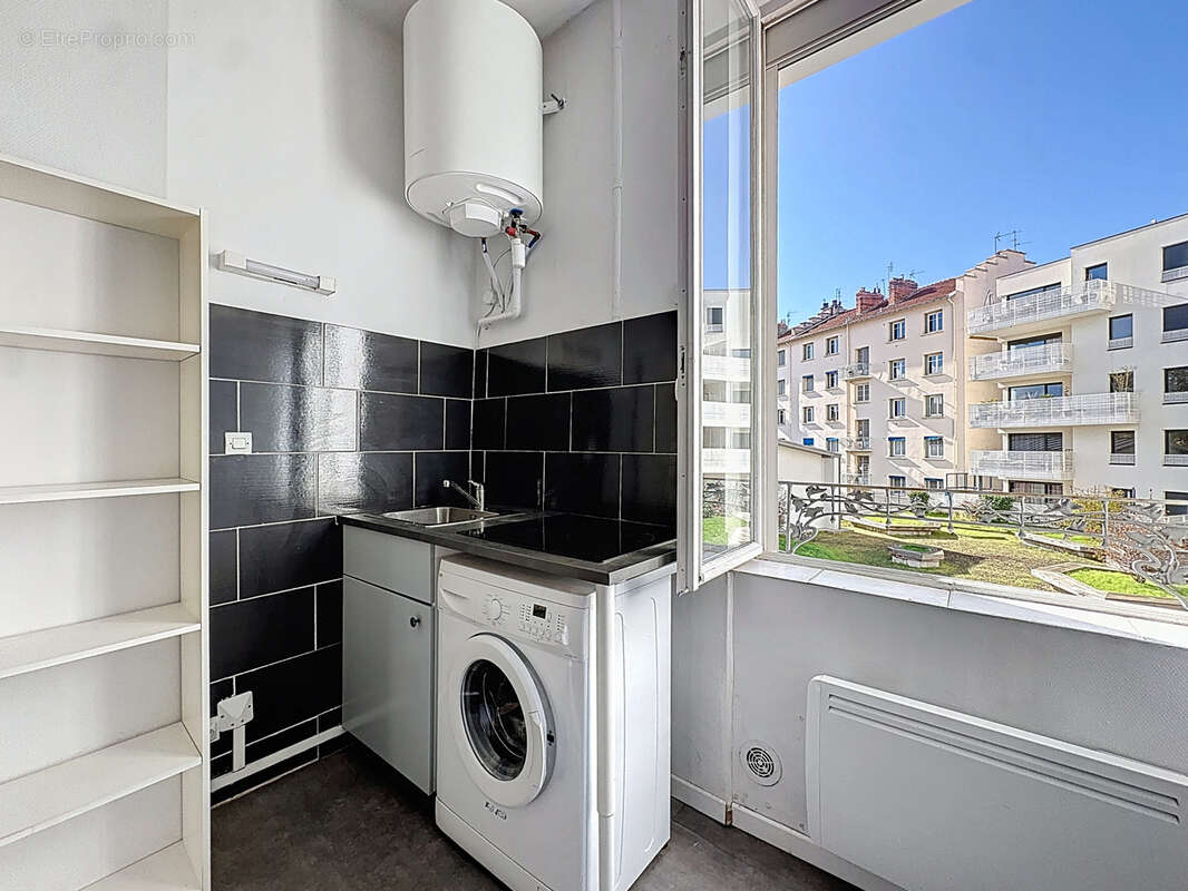 Appartement à LYON-8E
