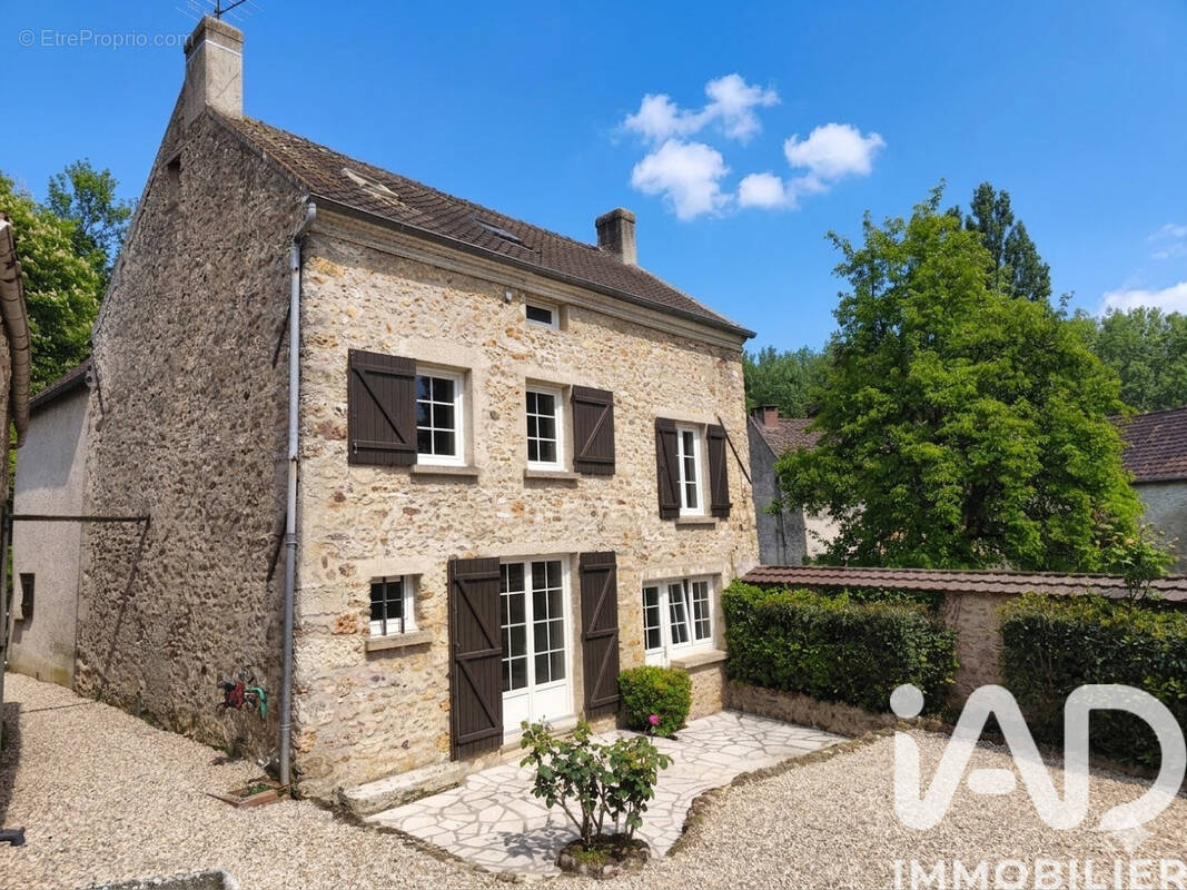 Photo 1 - Maison à WY-DIT-JOLI-VILLAGE