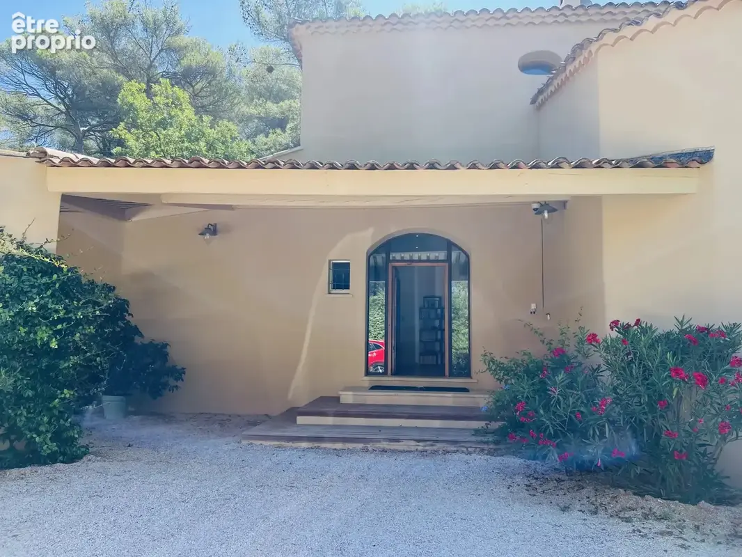 VIILLA de 290 m2 - Terrain 1 hectare à 6 suites, piscine, spa, à Aix-en-Provence 13100 - photo 13