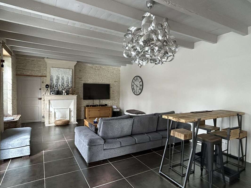 Maison à SAINT-SYMPHORIEN