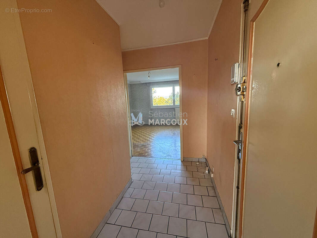 Appartement à SAINT-ETIENNE