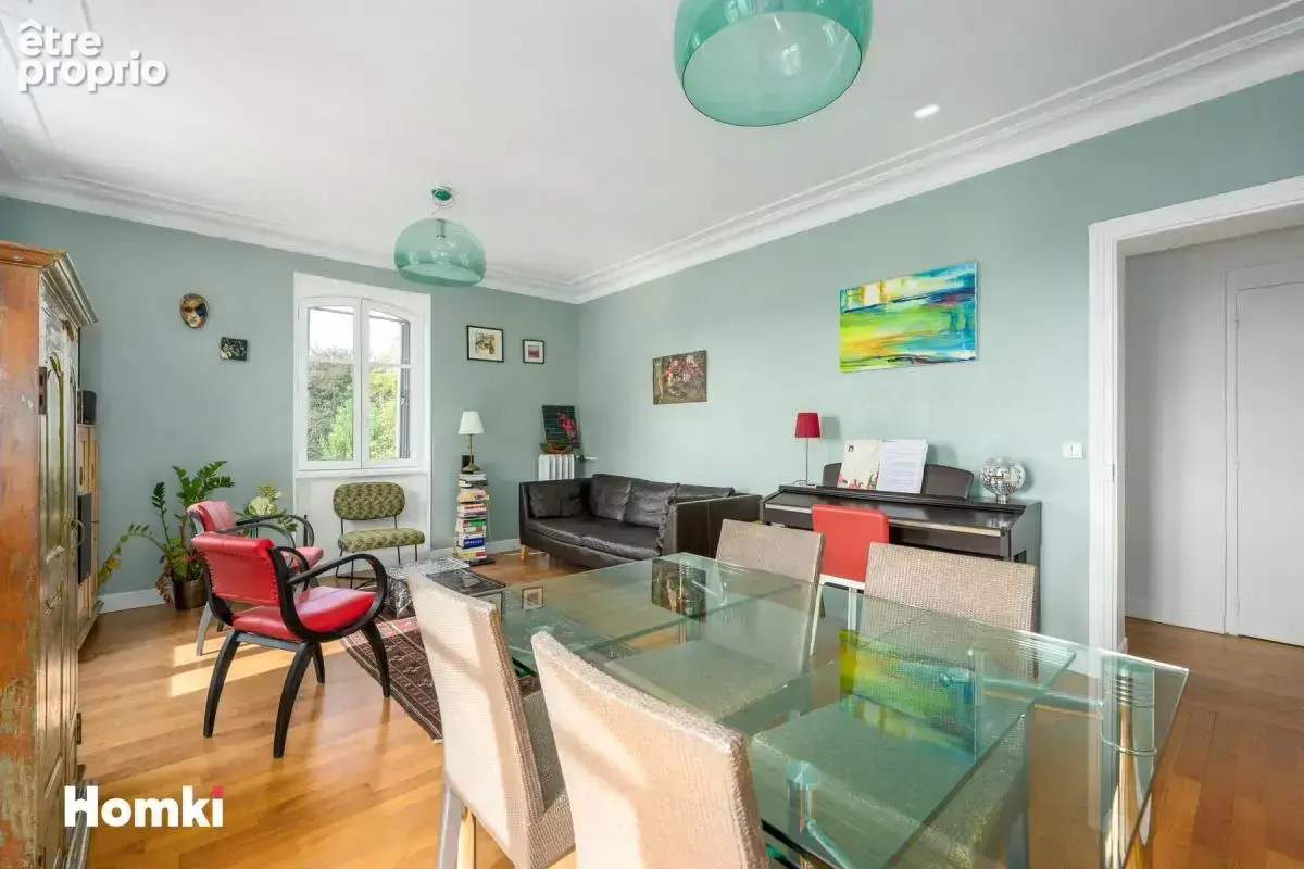 Appartement T5 de 100 m² à Versailles 78000, Rue Jean de la Bruyère - photo 2