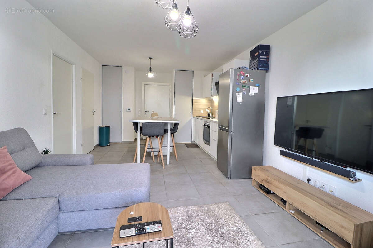 Appartement à SAINT-BRES