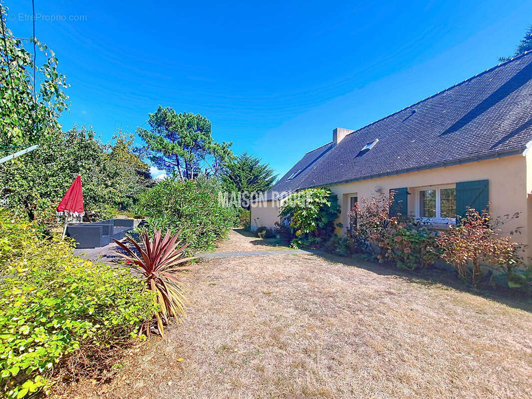 Maison à LARMOR-BADEN