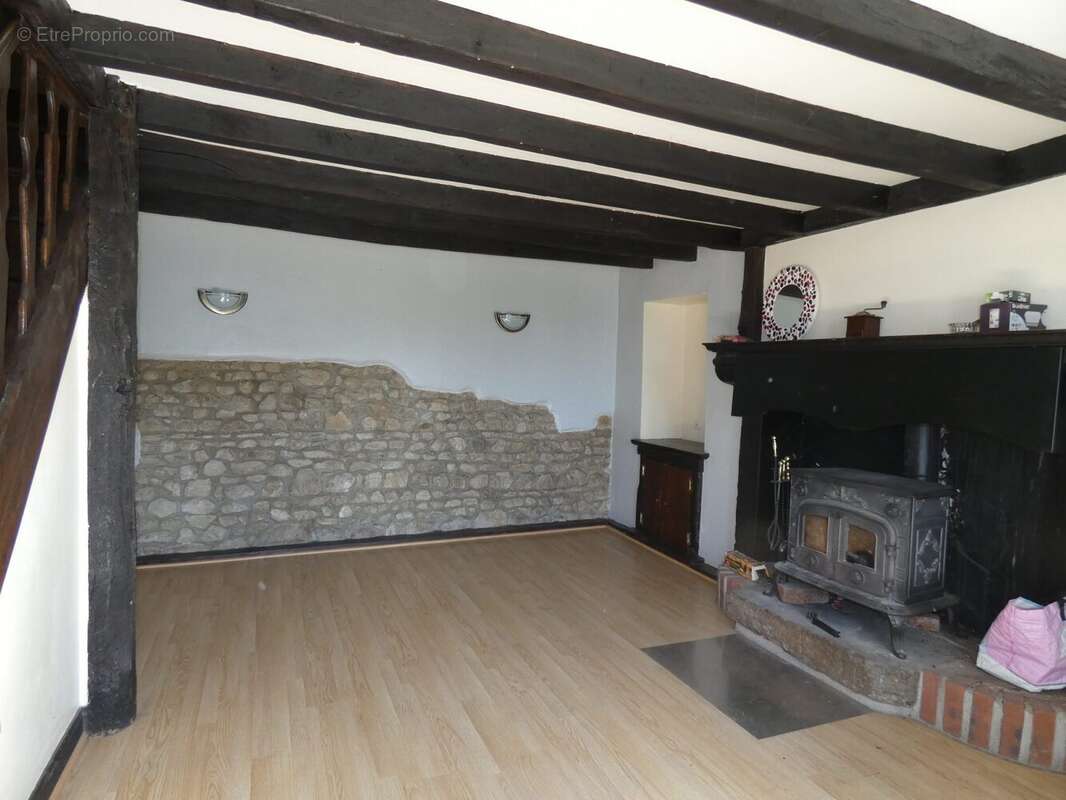 Maison 69 m² à Saint-Pardoux-Les-Cards  - photo 3