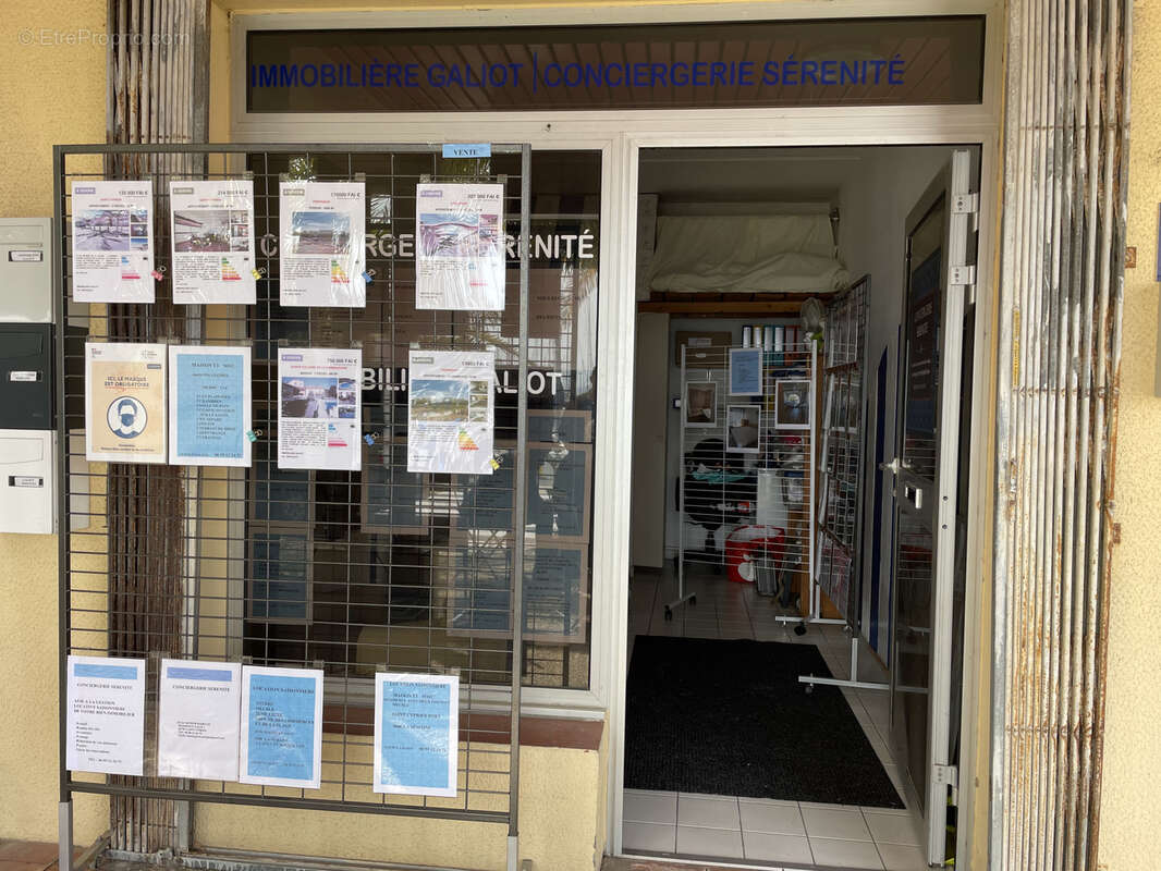 Commerce à SAINT-CYPRIEN