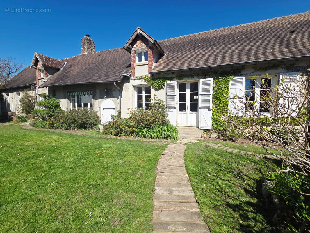 Maison à SONCHAMP