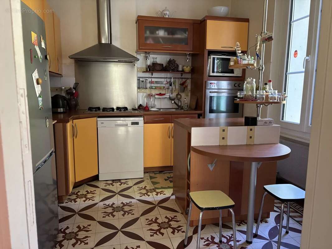 Belle demeure sur 2 248m² de jardin constructible - photo 5