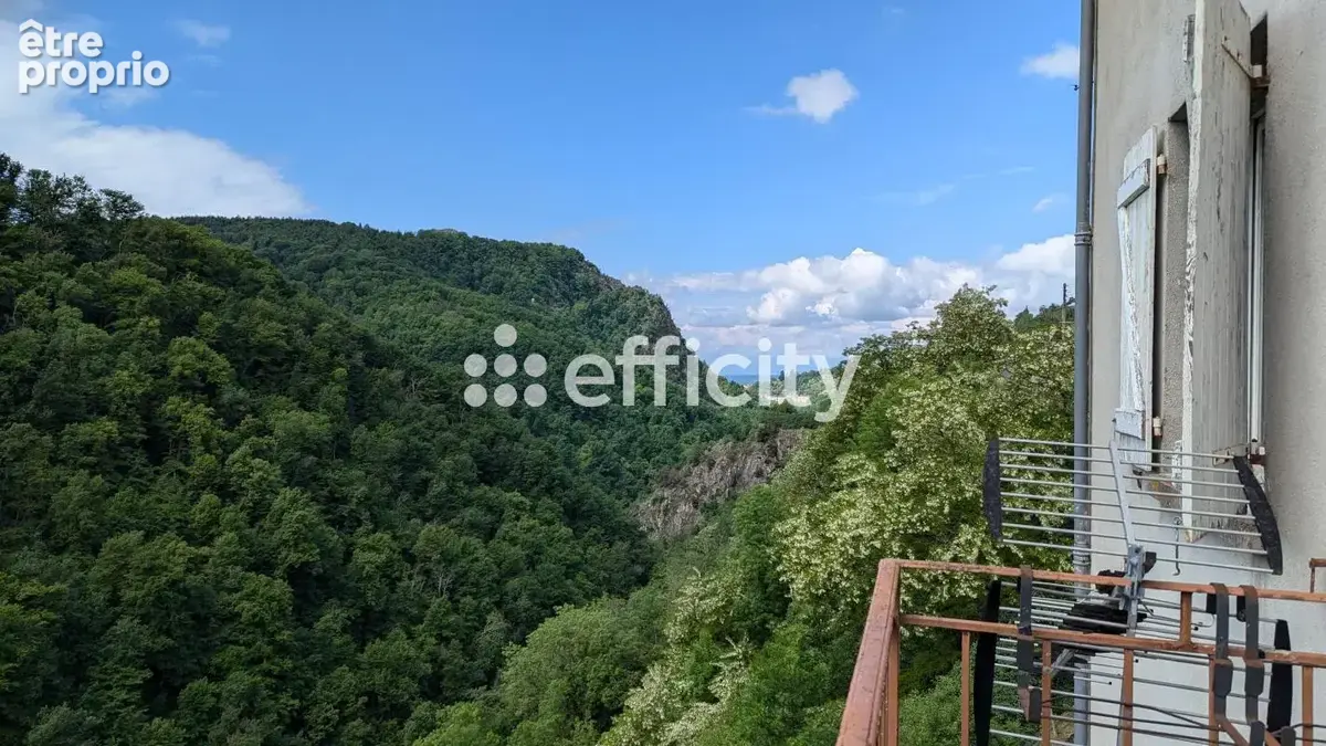 Maison 6 pièces 130 m² à vendre à Thiers (63300) - photo 9