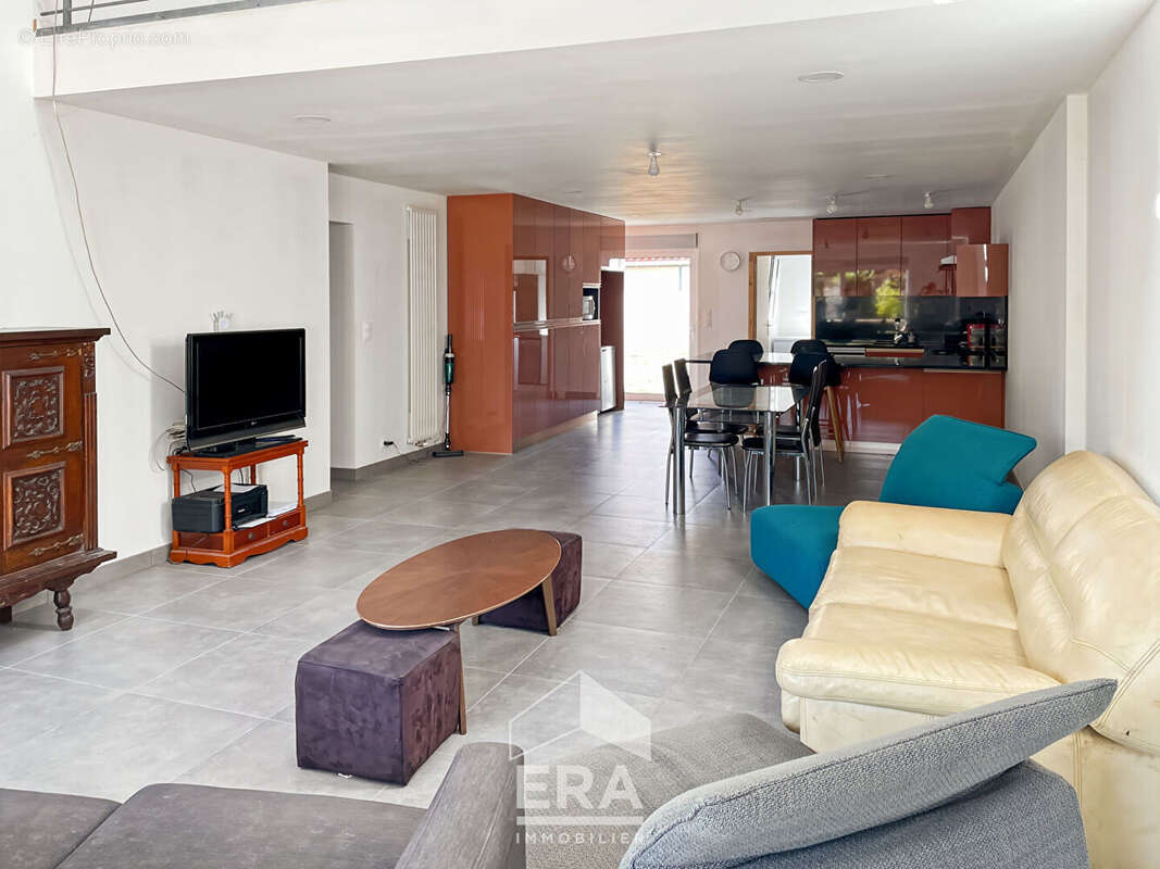 Maison à BLANQUEFORT