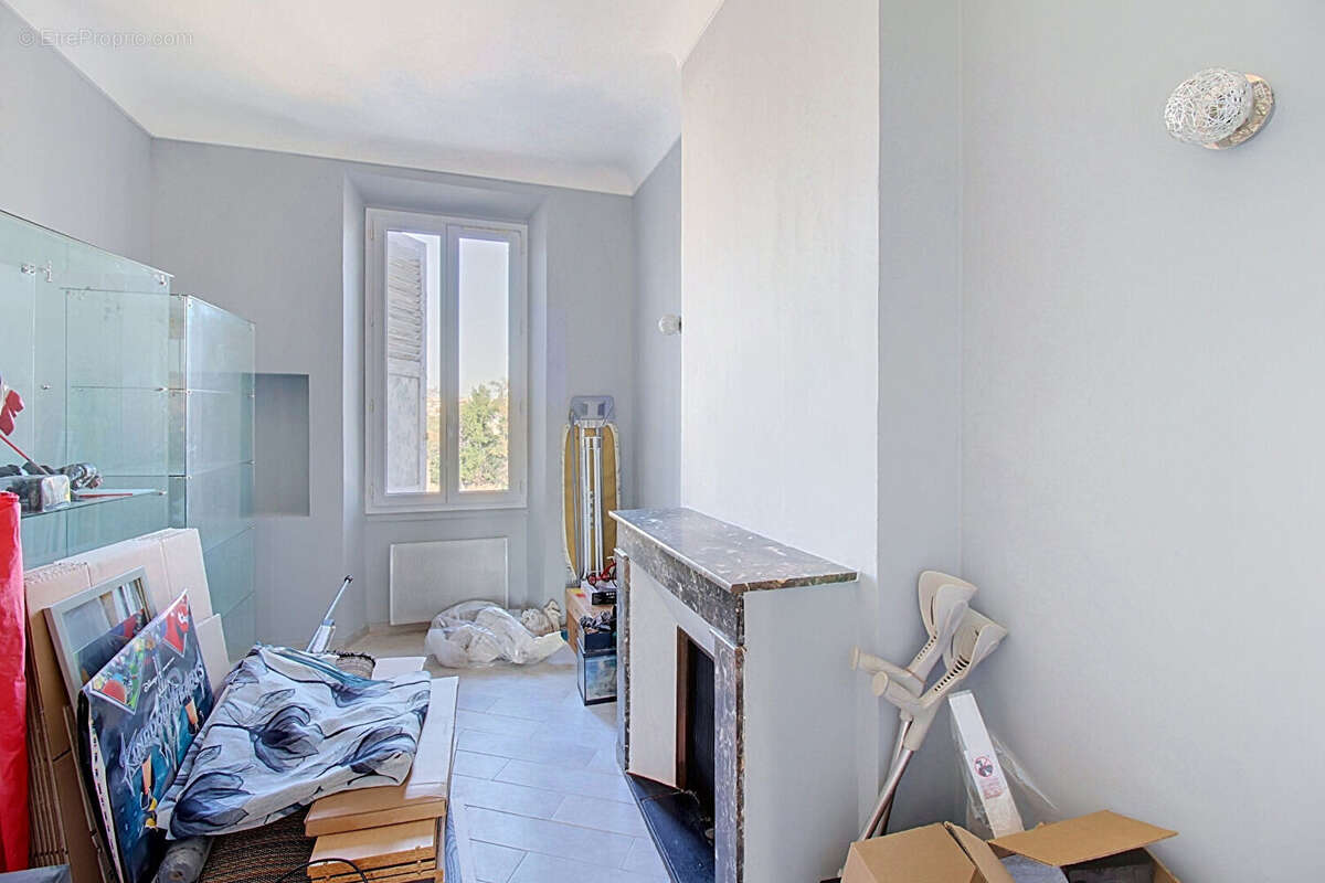 A VENDRE en exclusivité à DRAGUIGNAN Charmant appartement 3 pièces - Rare sur le marché ! - photo 10