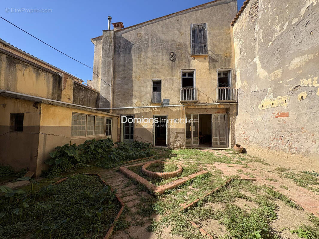 Maison à LLUPIA