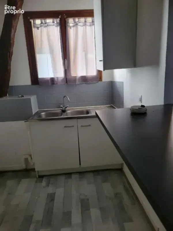 Appartement à LE GUE-DE-LONGROI