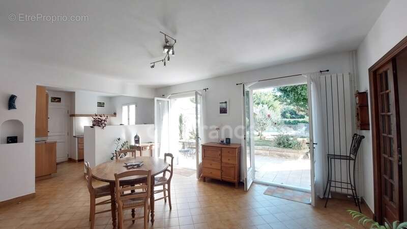 Maison à BARBENTANE
