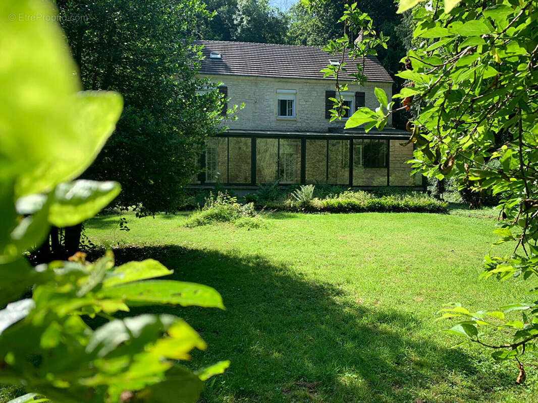 Maison à CIRES-LES-MELLO