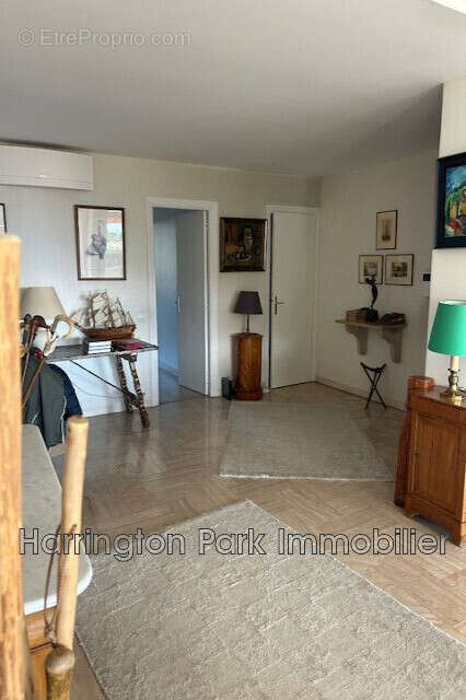 Appartement 90 m² à Marseille-8e  - photo 6